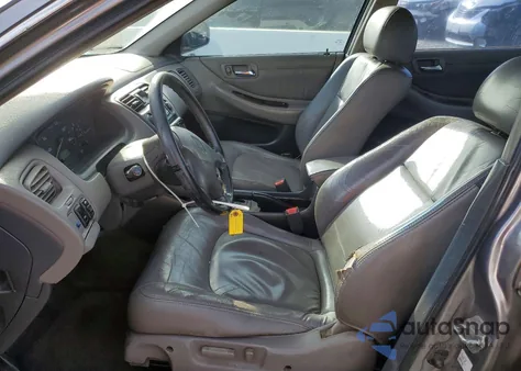 2000 Honda Accord Ex z USA, uszkodzony, nr VIN 1HGCG1655YA091355